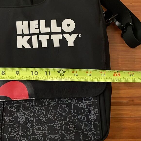 Hello Kitty Black  Laptop Case Messenger Bag Shoulder Strap 2011 - Picture 4 of 11